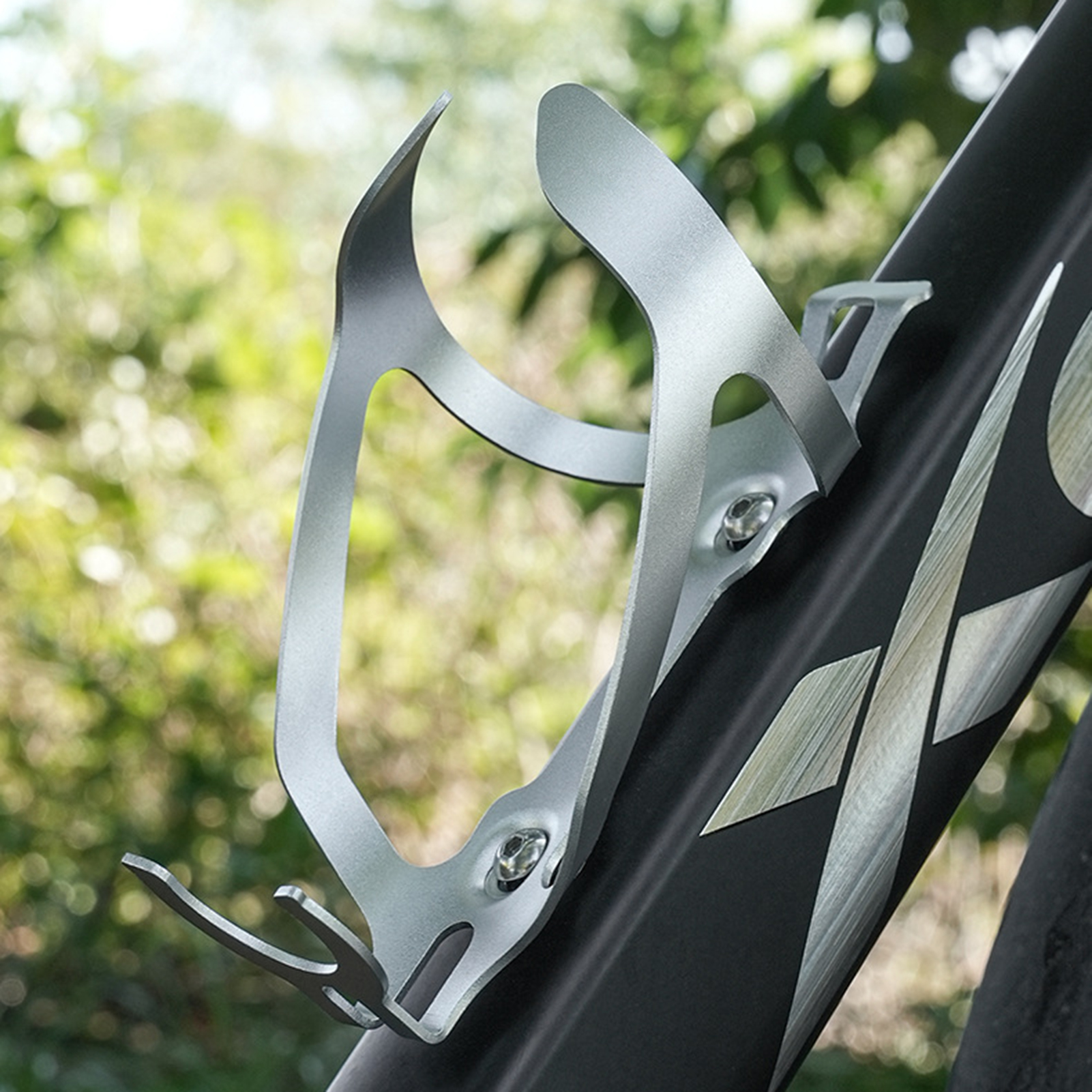 Bike Aluminium Bottle Holders  – Mountain Biking Water Bottle Bewertung und Preis